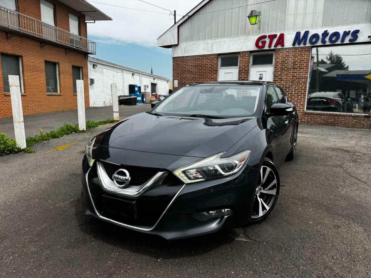 Nissan Maxima 4dr Sdn 3.5 Platinum 2016