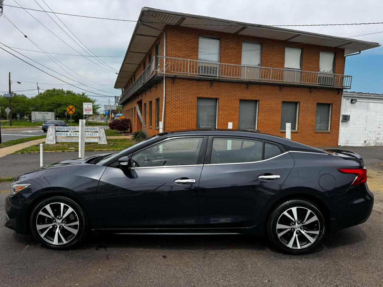 Nissan Maxima 4dr Sdn 3.5 Platinum 2016