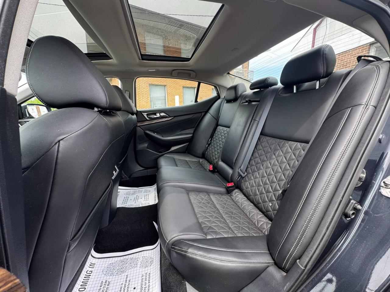 Nissan Maxima 4dr Sdn 3.5 Platinum 2016