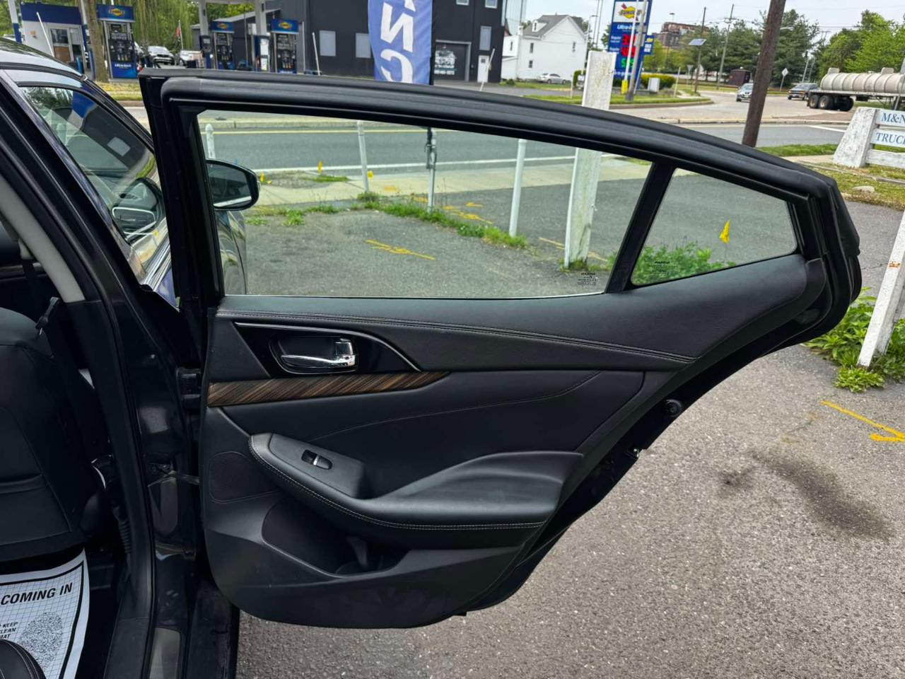 Nissan Maxima 4dr Sdn 3.5 Platinum 2016