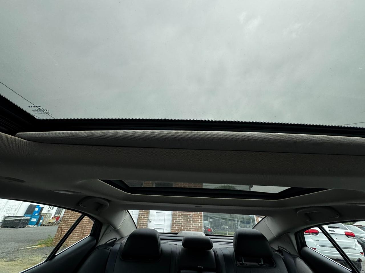 Nissan Maxima 4dr Sdn 3.5 Platinum 2016