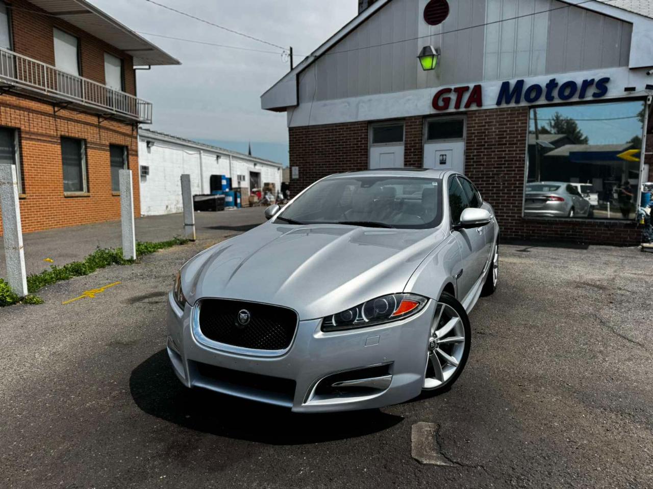 Jaguar XF 4dr Sdn Portfolio 2012
