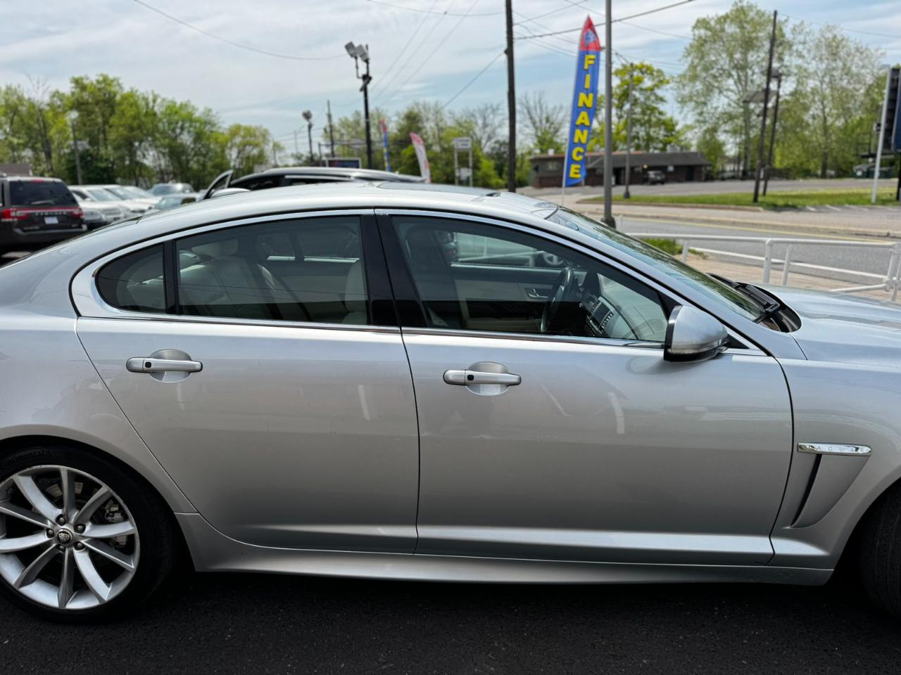 Jaguar XF 4dr Sdn Portfolio 2012