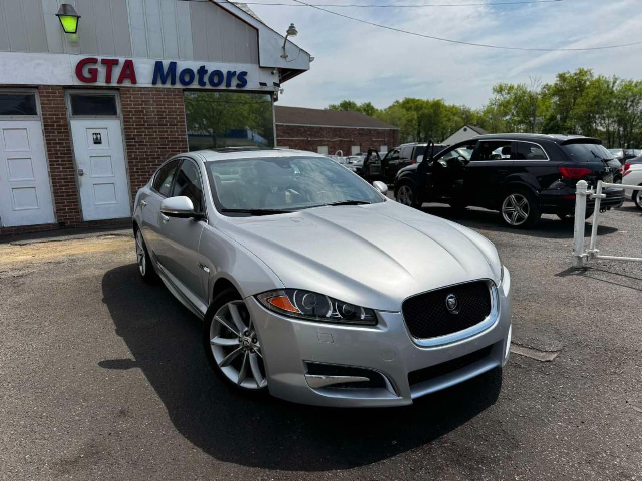 Jaguar XF 4dr Sdn Portfolio 2012