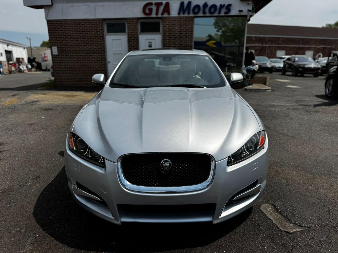 Jaguar XF 4dr Sdn Portfolio 2012