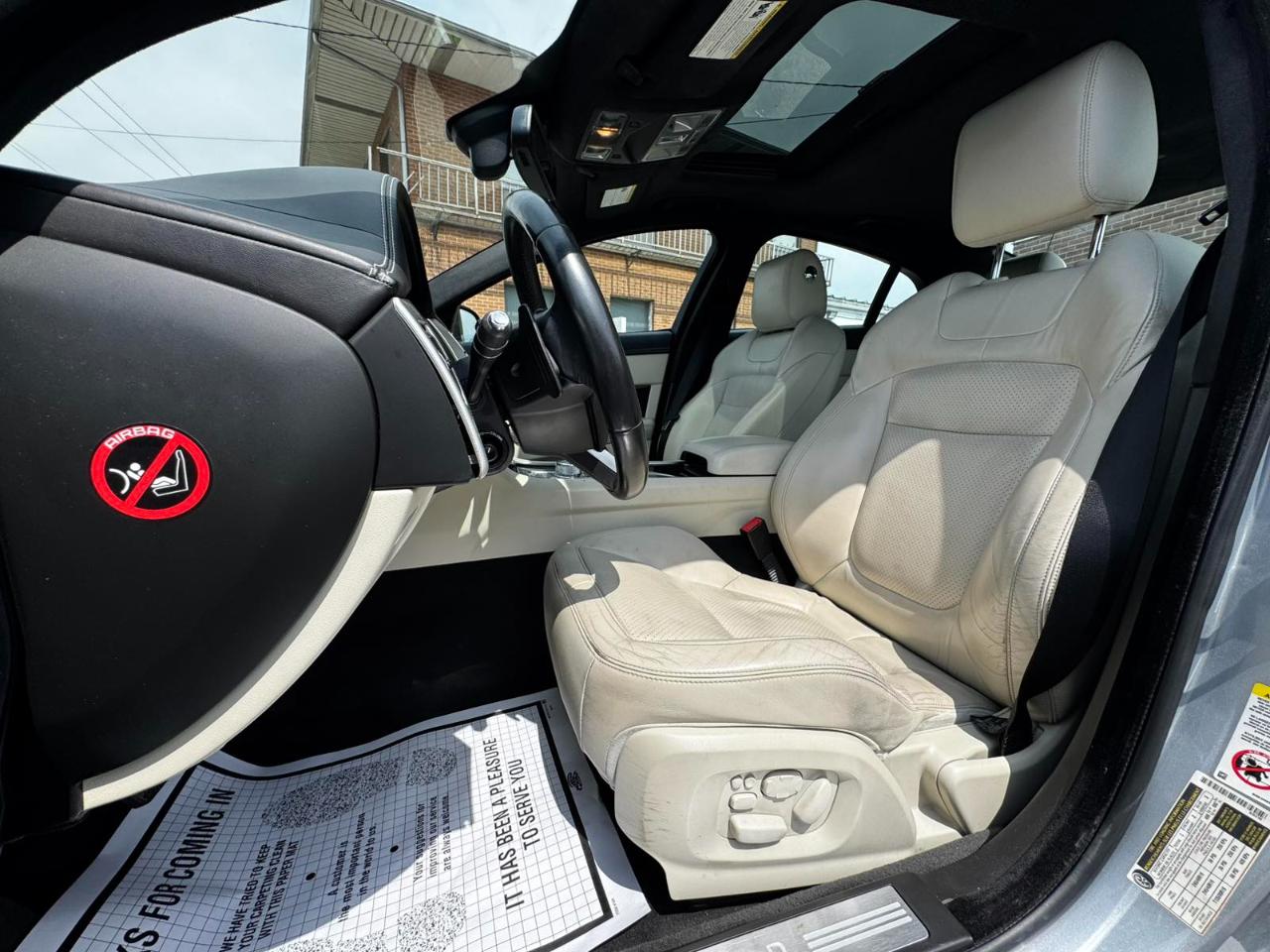 Jaguar XF 4dr Sdn Portfolio 2012