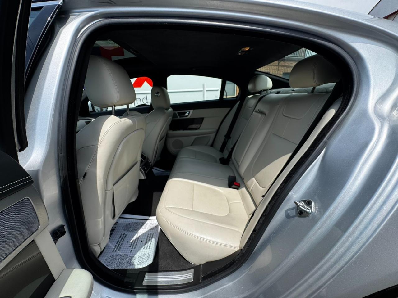 Jaguar XF 4dr Sdn Portfolio 2012