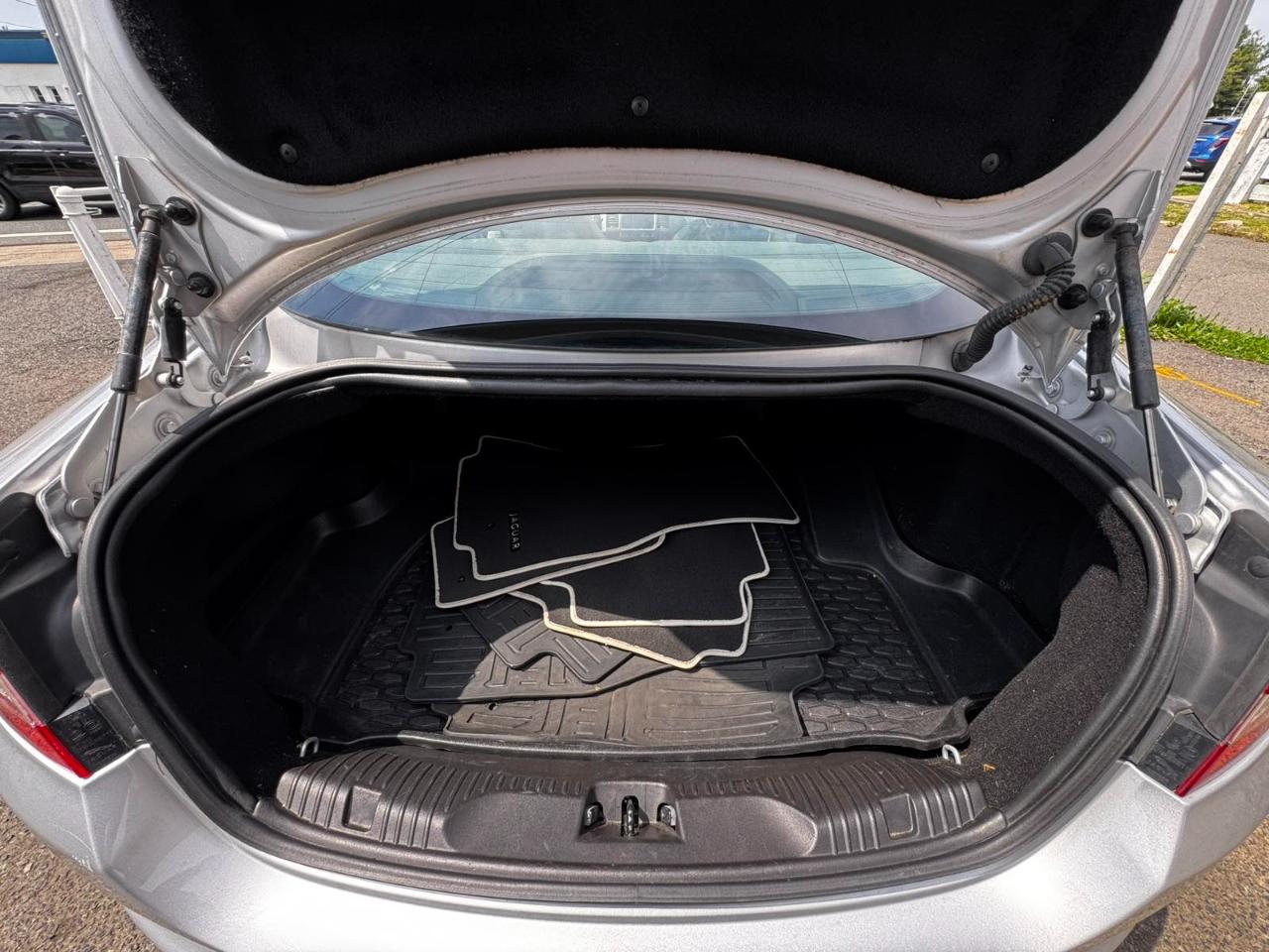 Jaguar XF 4dr Sdn Portfolio 2012