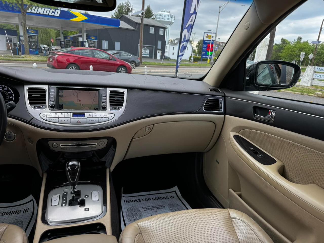 Hyundai Genesis 4dr Sdn 4.6L V8 2010