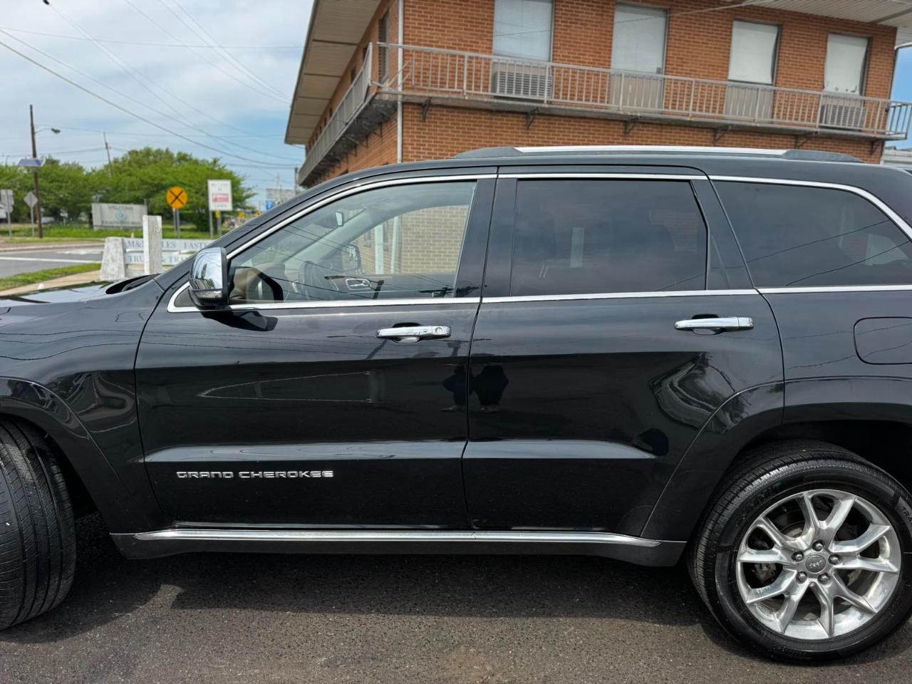 Jeep Grand Cherokee 4WD 4dr Summit 2015