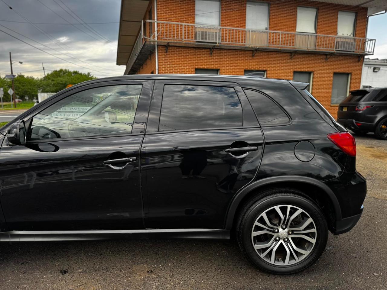 Mitsubishi Outlander Sport ES 2.0 CVT 2019