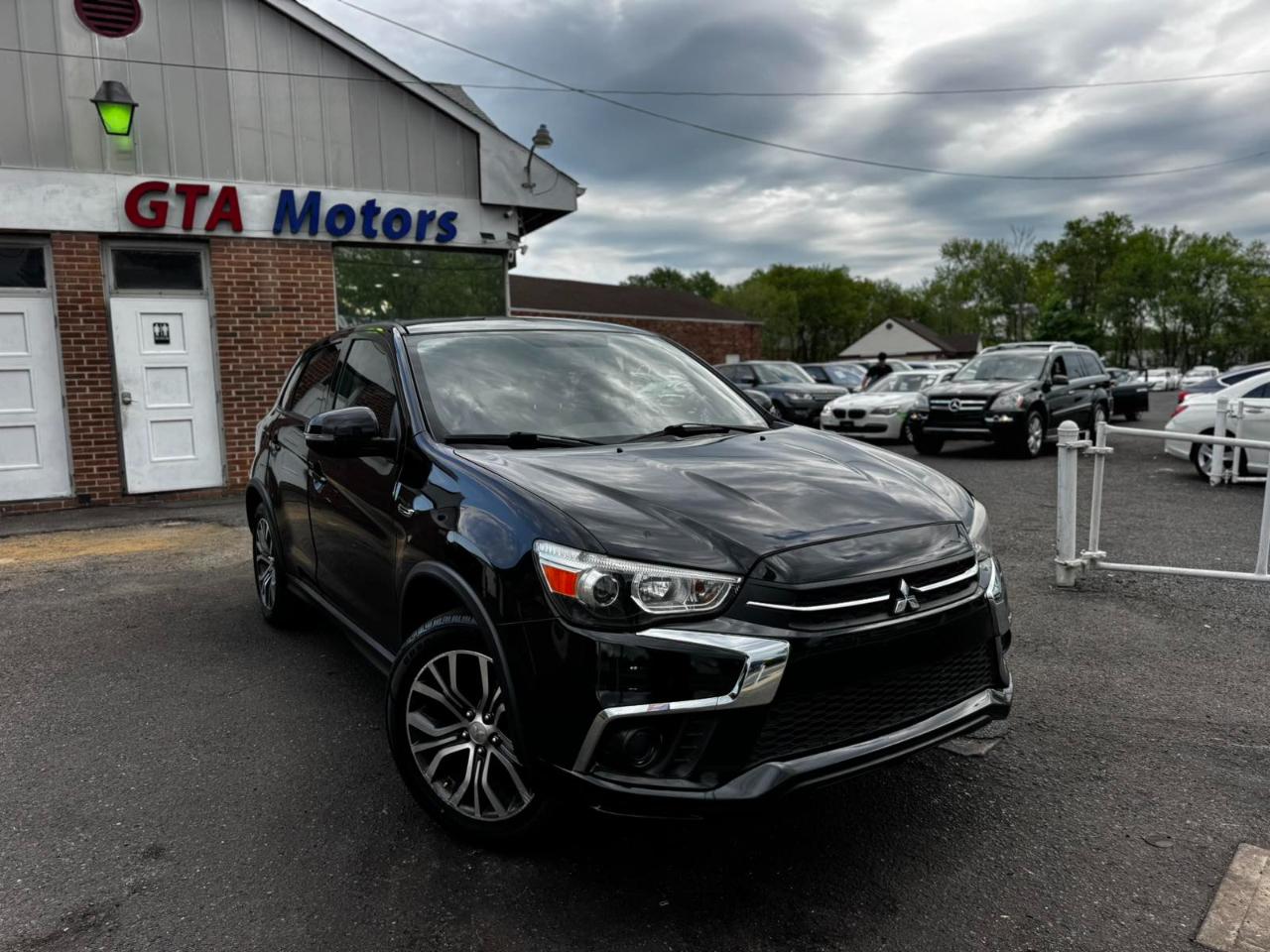 Mitsubishi Outlander Sport ES 2.0 CVT 2019