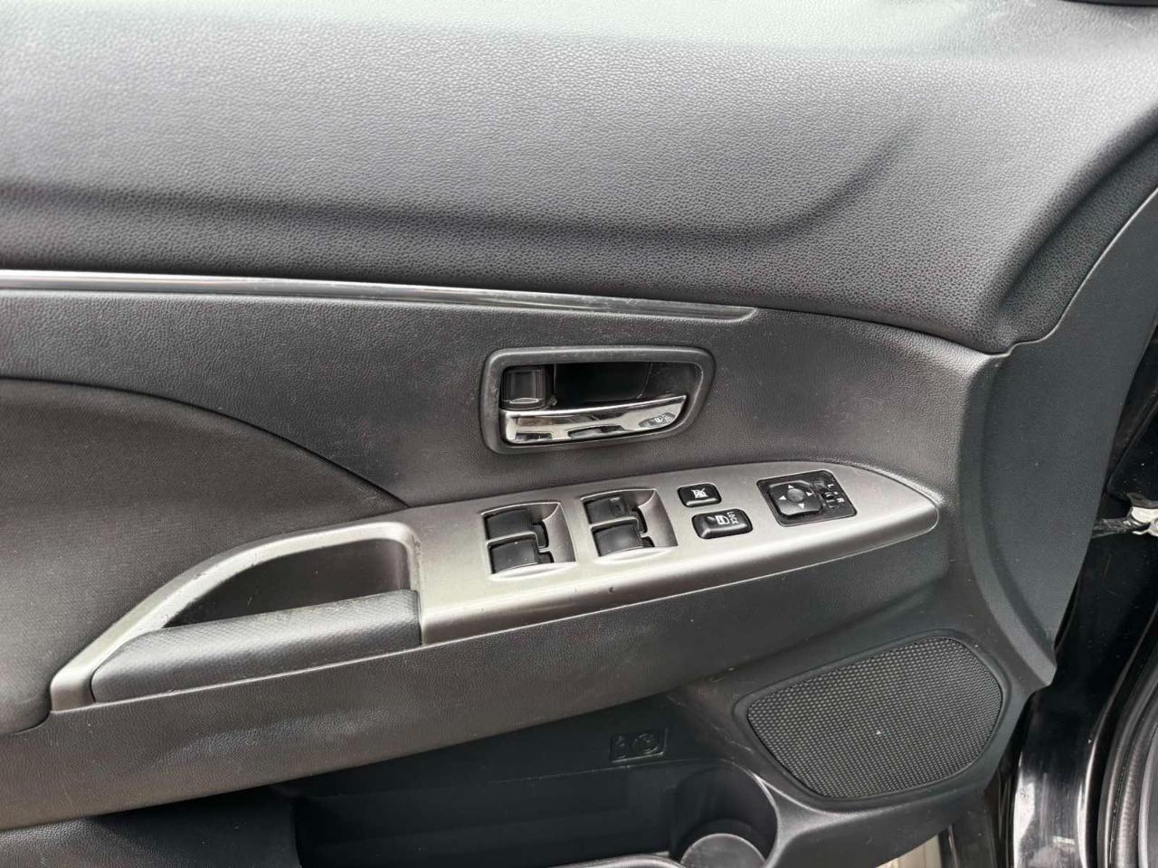 Mitsubishi Outlander Sport ES 2.0 CVT 2019