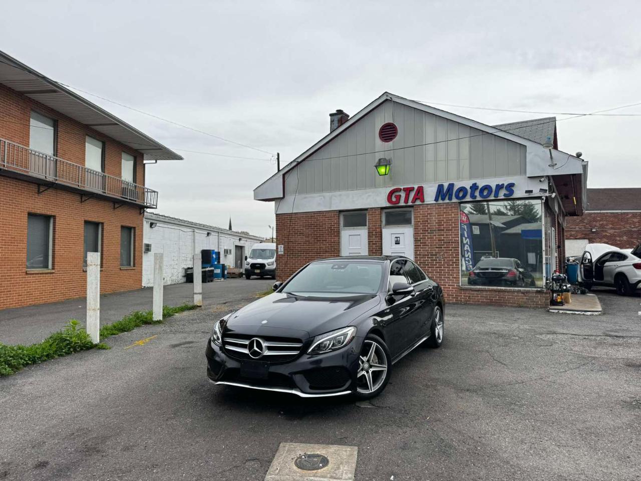 Mercedes-Benz C-Class 4dr Sdn C 400 4MATIC 2015