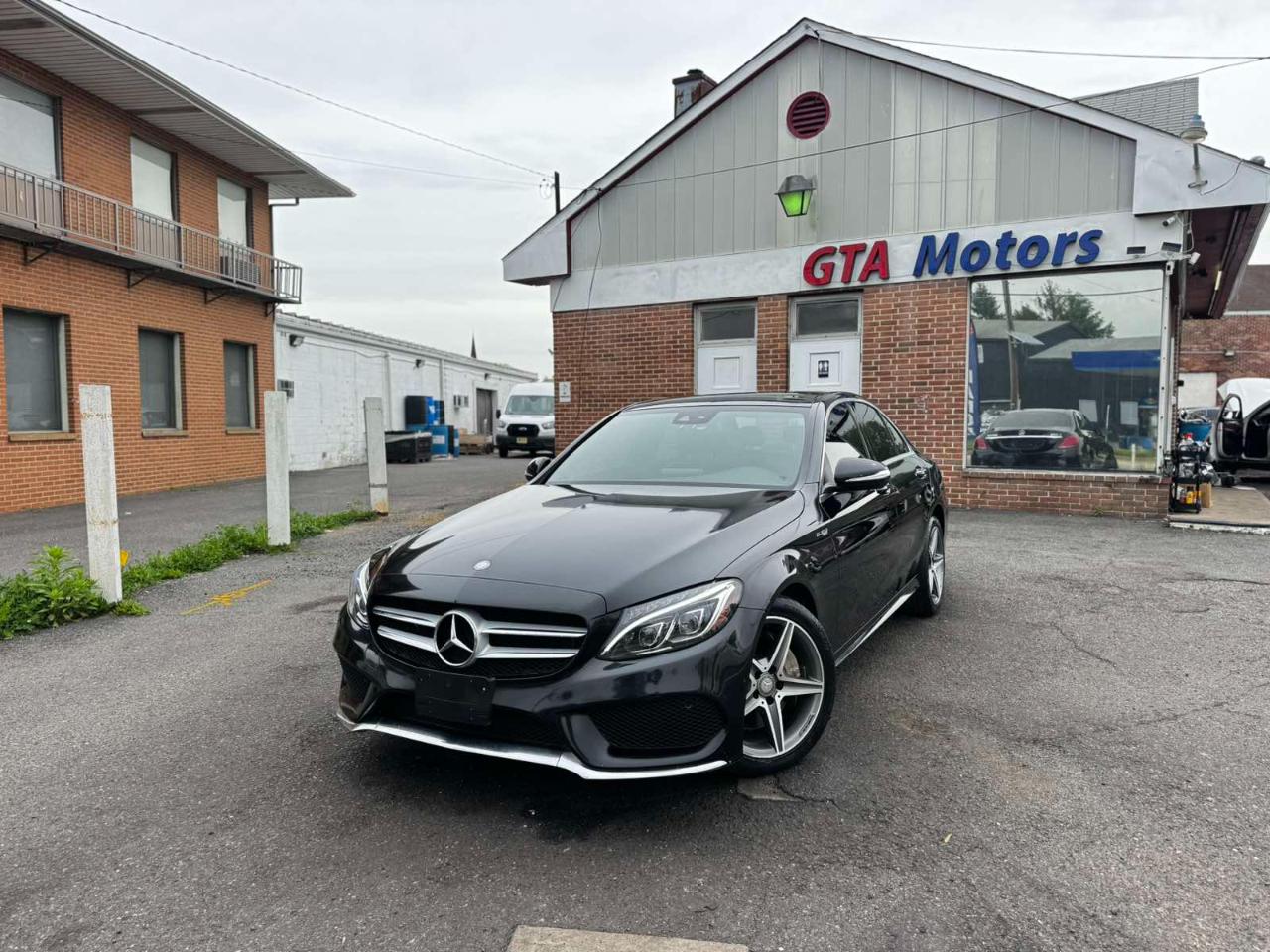 Mercedes-Benz C-Class 4dr Sdn C 400 4MATIC 2015