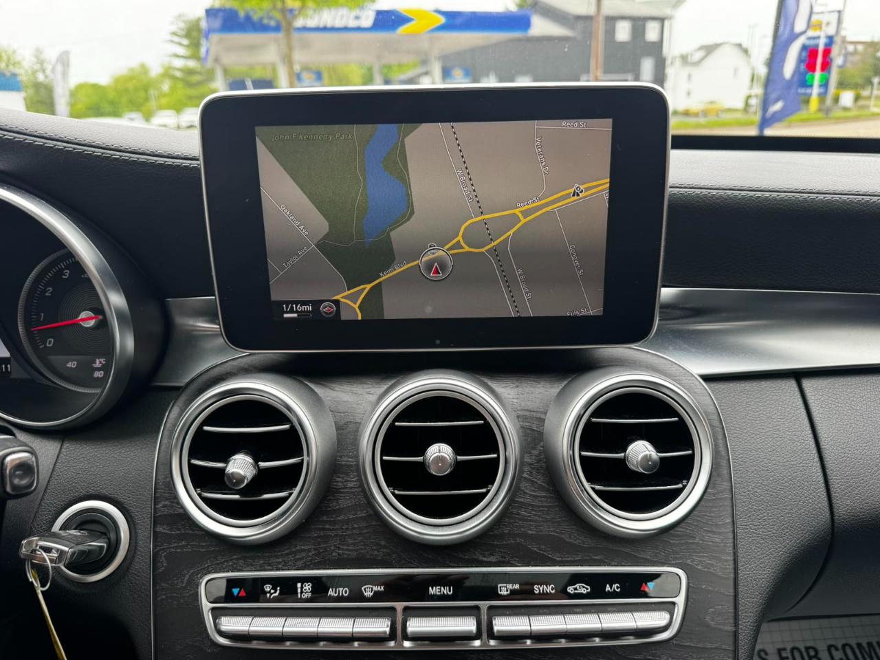Mercedes-Benz C-Class 4dr Sdn C 400 4MATIC 2015
