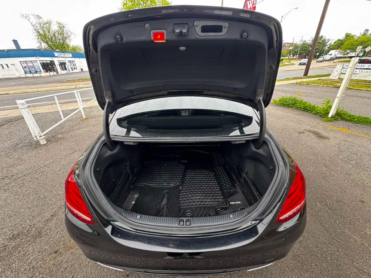Mercedes-Benz C-Class 4dr Sdn C 400 4MATIC 2015