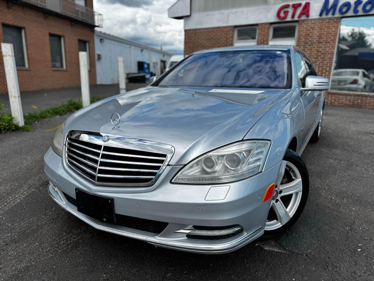 Mercedes-Benz S-Class 4dr Sdn S 550 4MATIC 2012