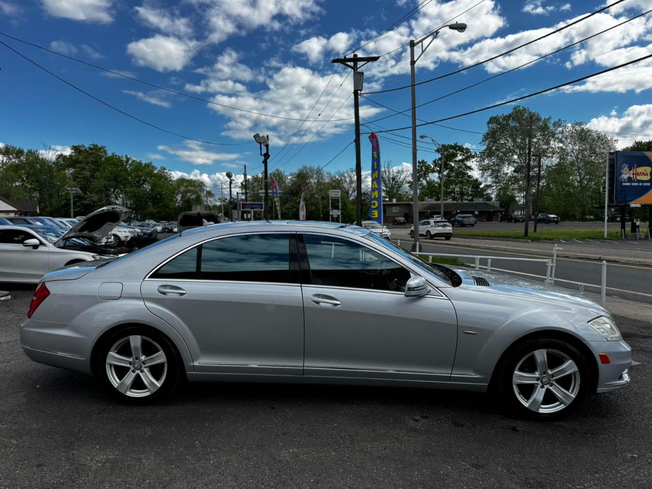 Mercedes-Benz S-Class 4dr Sdn S 550 4MATIC 2012
