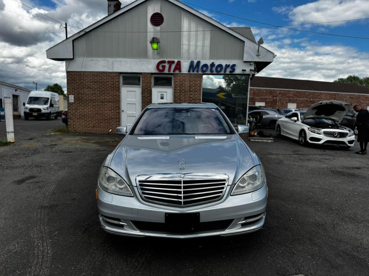 Mercedes-Benz S-Class 4dr Sdn S 550 4MATIC 2012