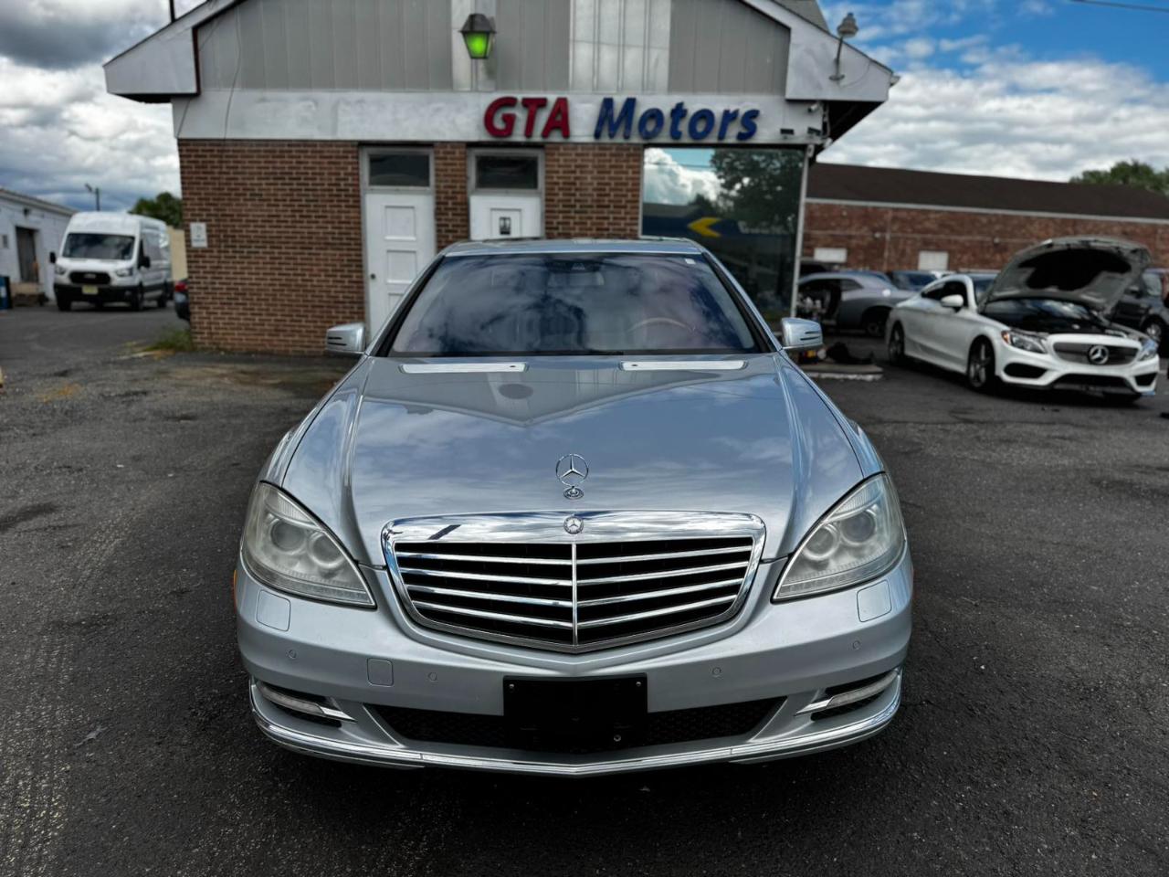 Mercedes-Benz S-Class 4dr Sdn S 550 4MATIC 2012