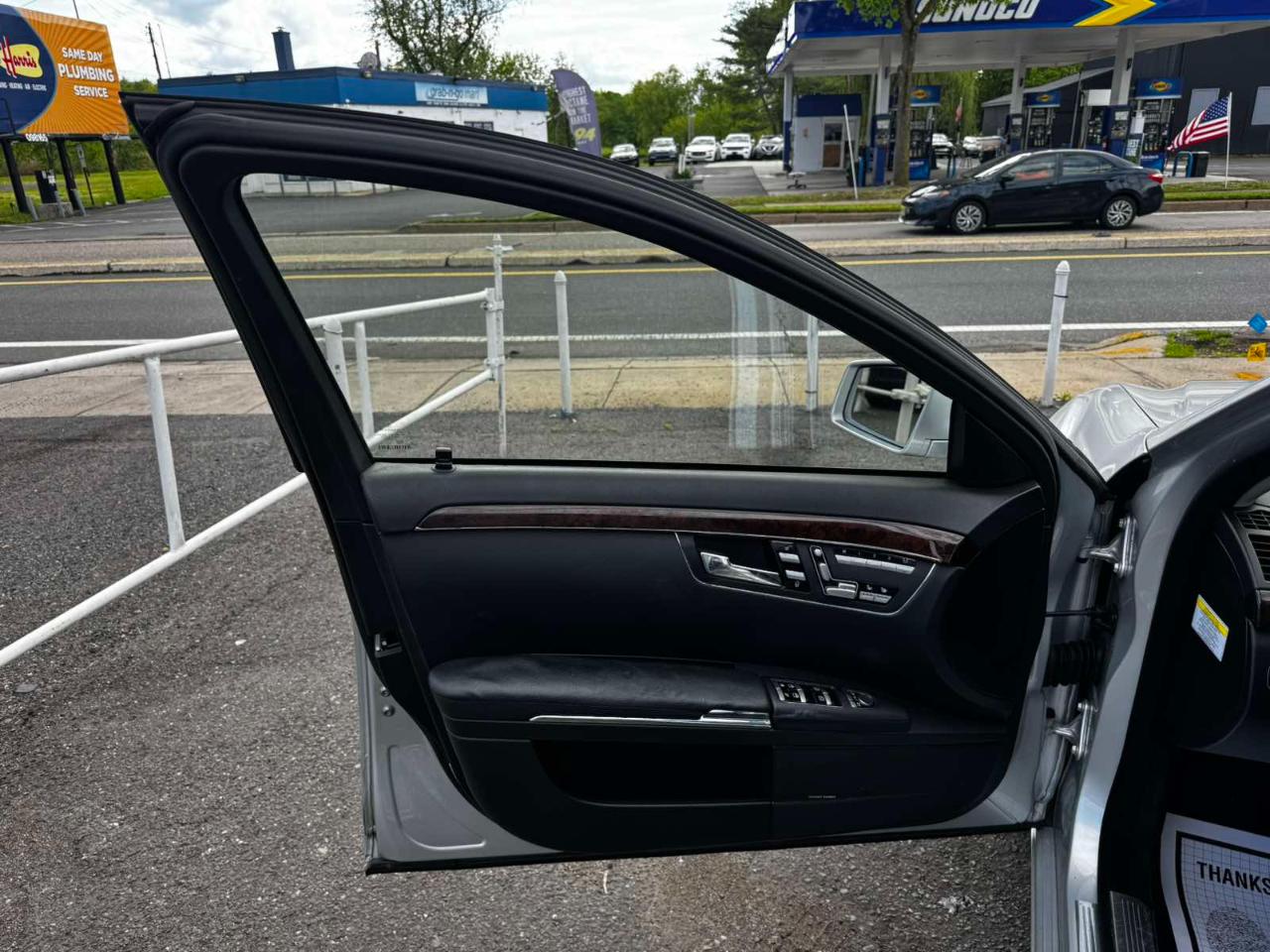 Mercedes-Benz S-Class 4dr Sdn S 550 4MATIC 2012