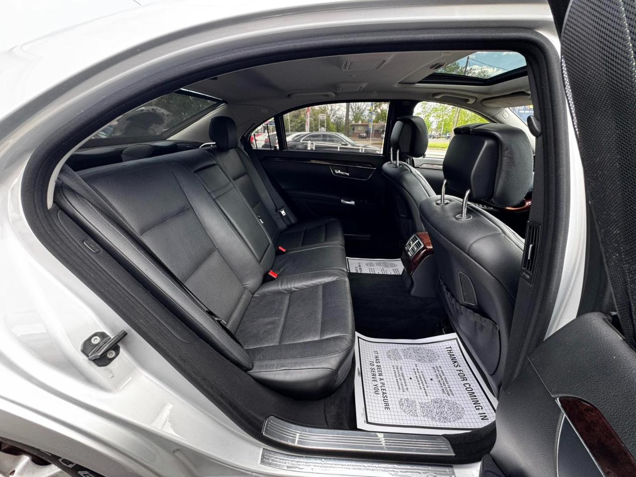 Mercedes-Benz S-Class 4dr Sdn S 550 4MATIC 2012