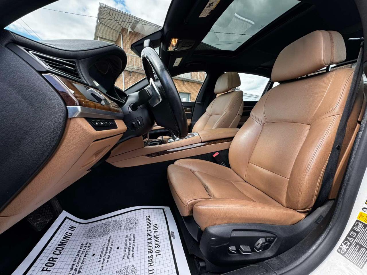 BMW 7 Series 4dr Sdn 740Li xDrive AWD 2014
