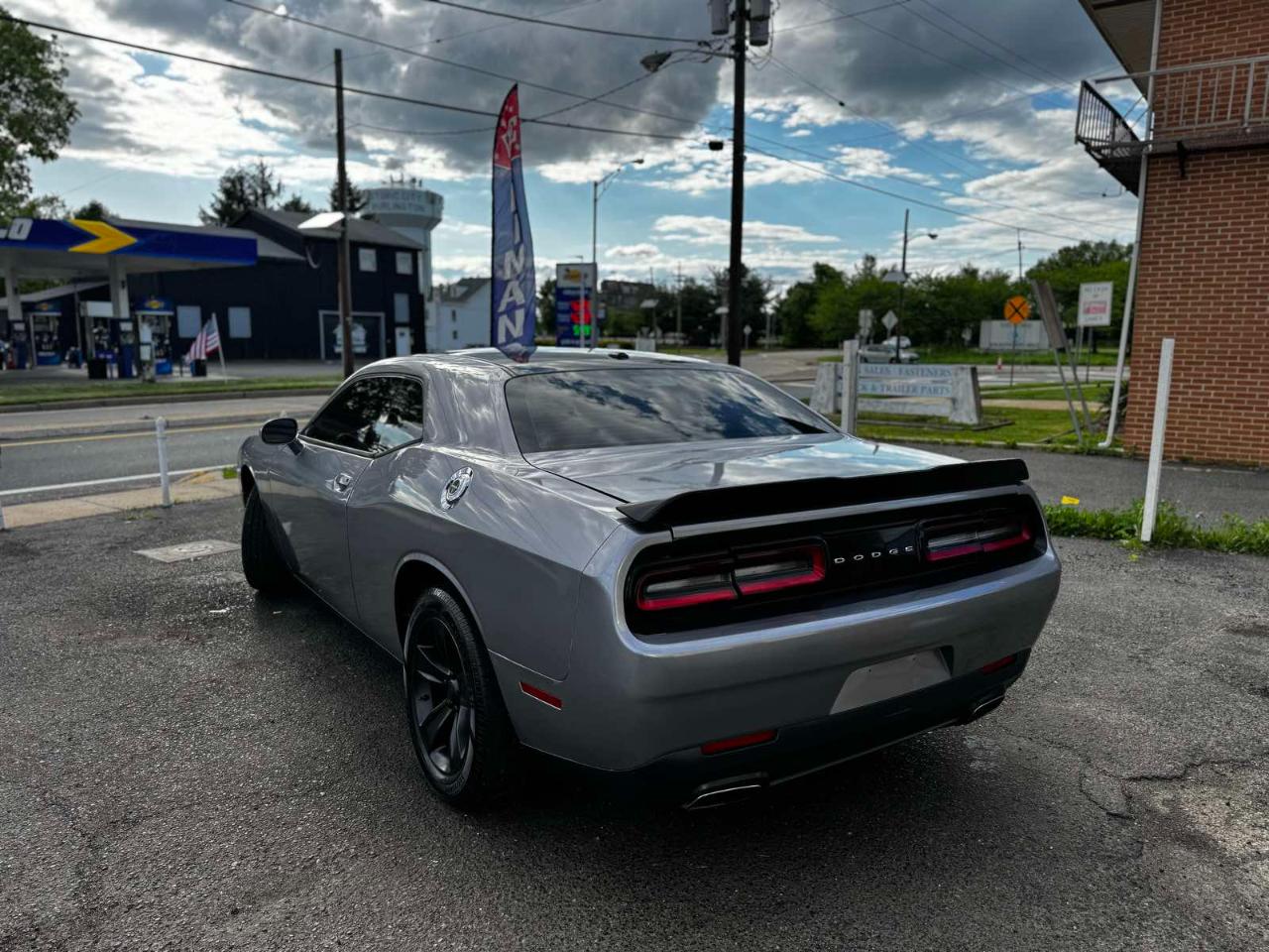 Dodge Challenger 2dr Cpe SXT 2016