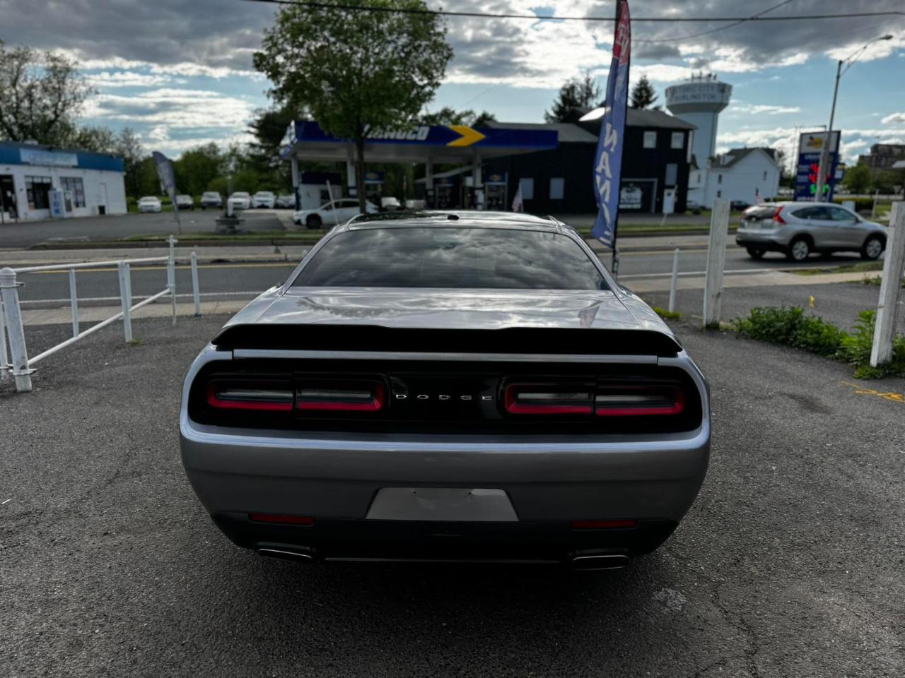 Dodge Challenger 2dr Cpe SXT 2016