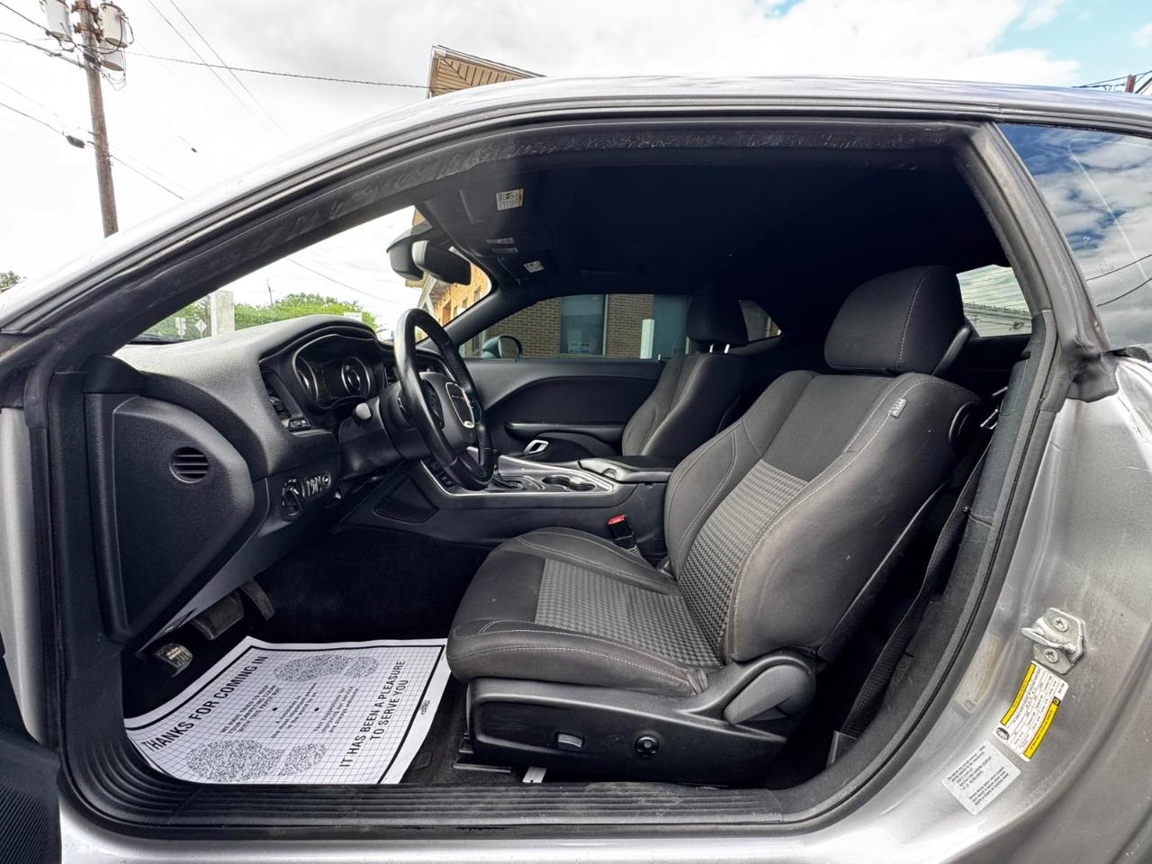 Dodge Challenger 2dr Cpe SXT 2016