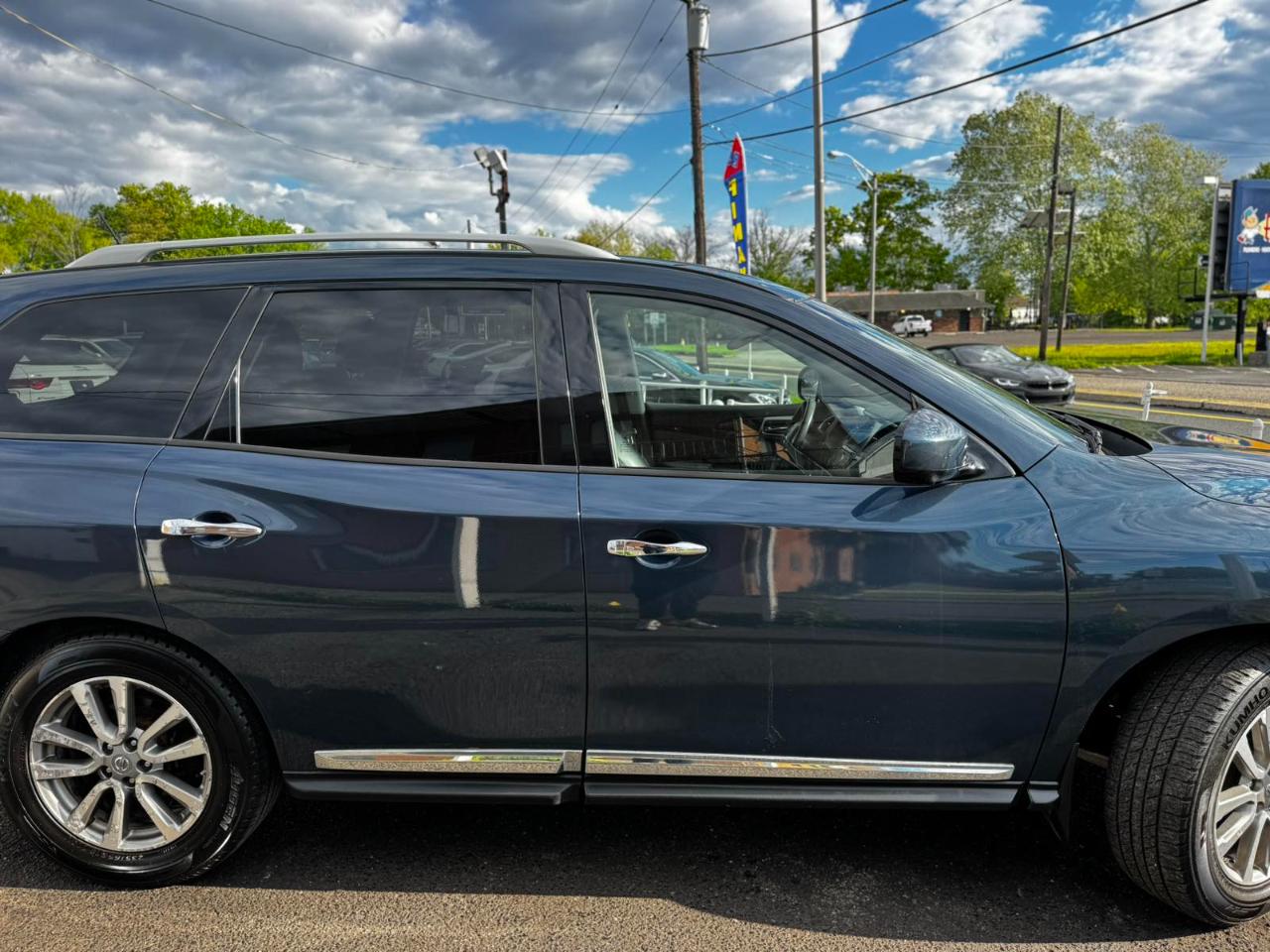 Nissan Pathfinder 4WD 4dr SL 2015