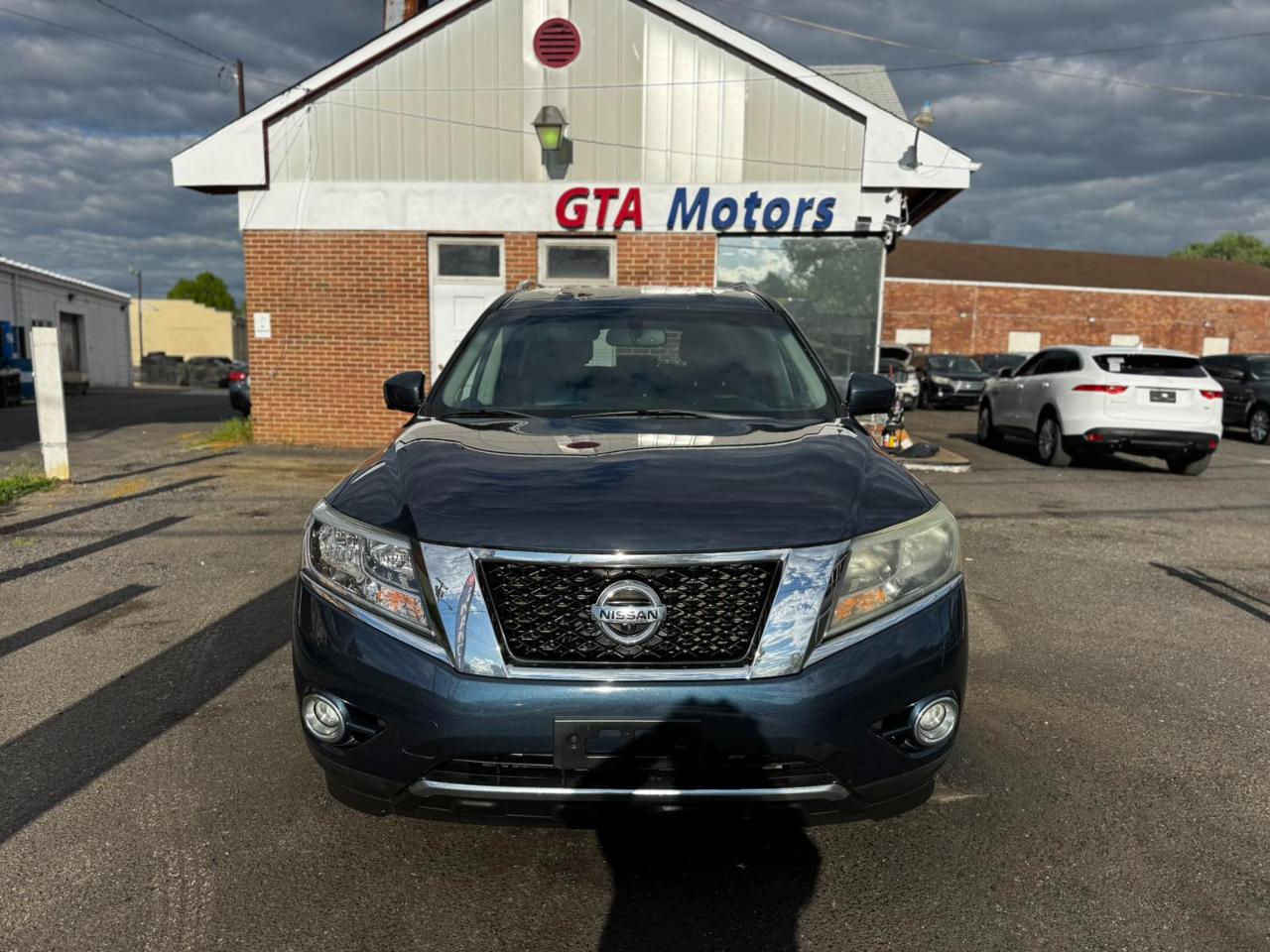 Nissan Pathfinder 4WD 4dr SL 2015