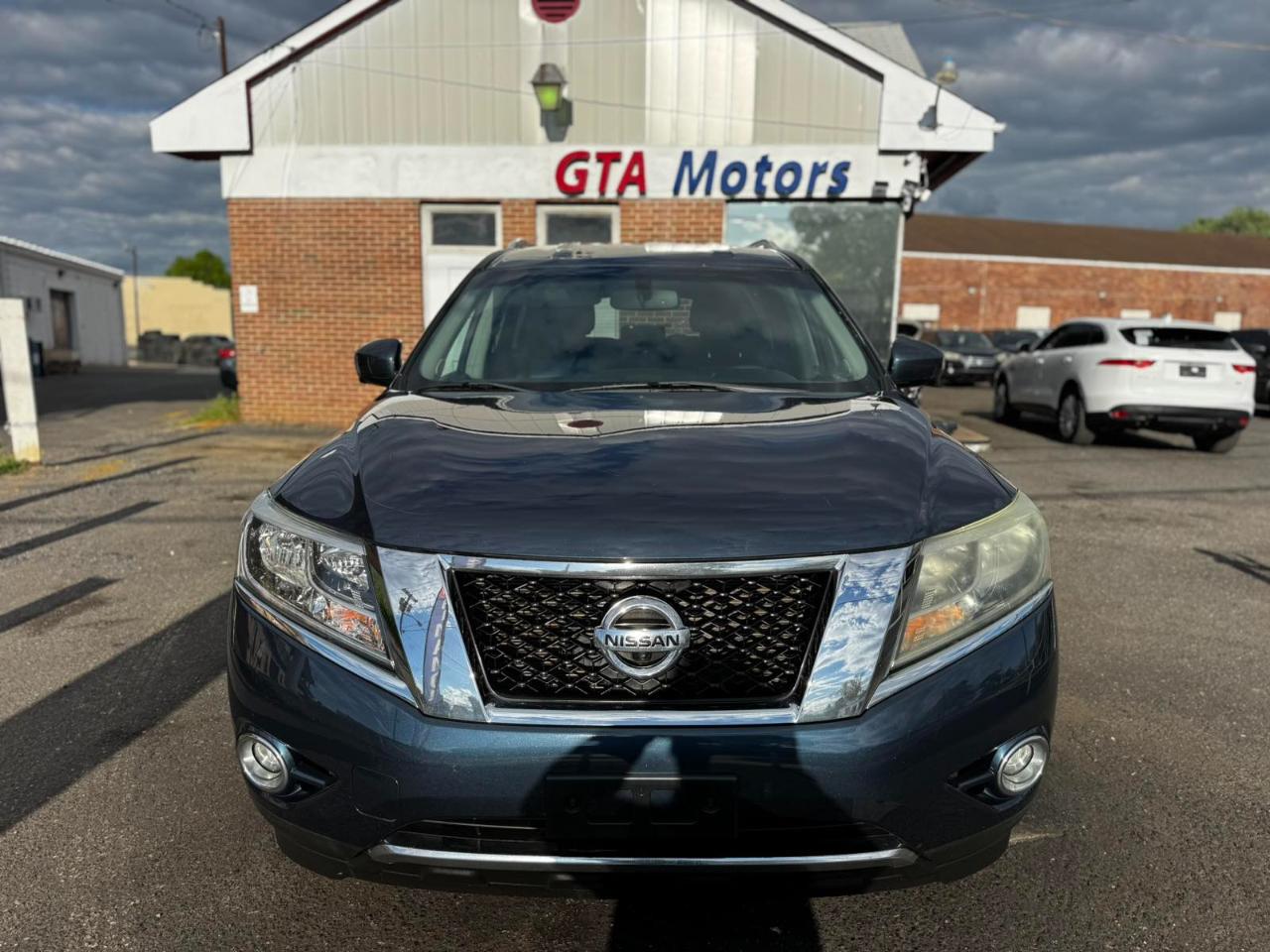 Nissan Pathfinder 4WD 4dr SL 2015