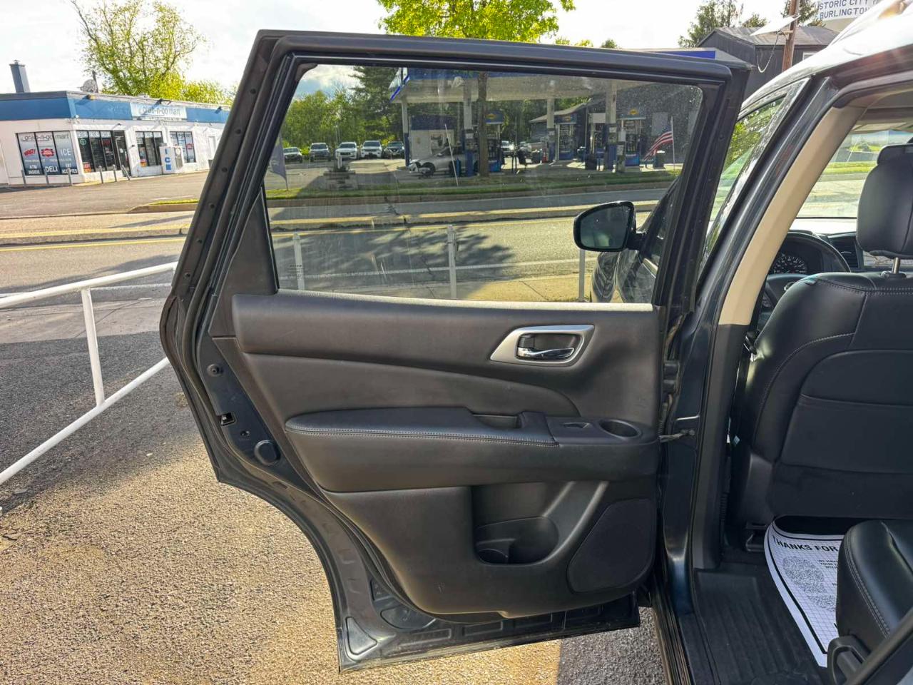 Nissan Pathfinder 4WD 4dr SL 2015