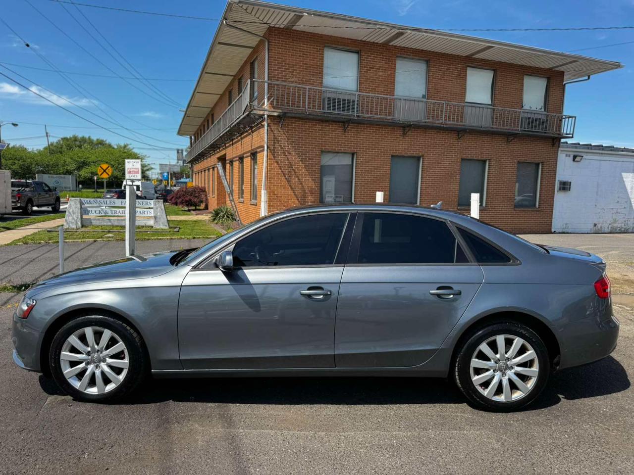 Audi A4 4dr Sdn Auto quattro 2.0T Premium 2013