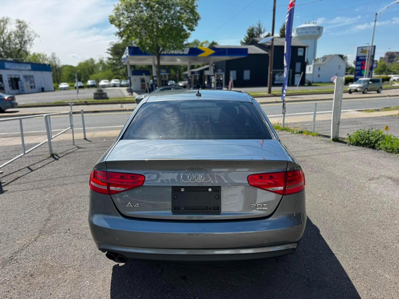 Audi A4 4dr Sdn Auto quattro 2.0T Premium 2013
