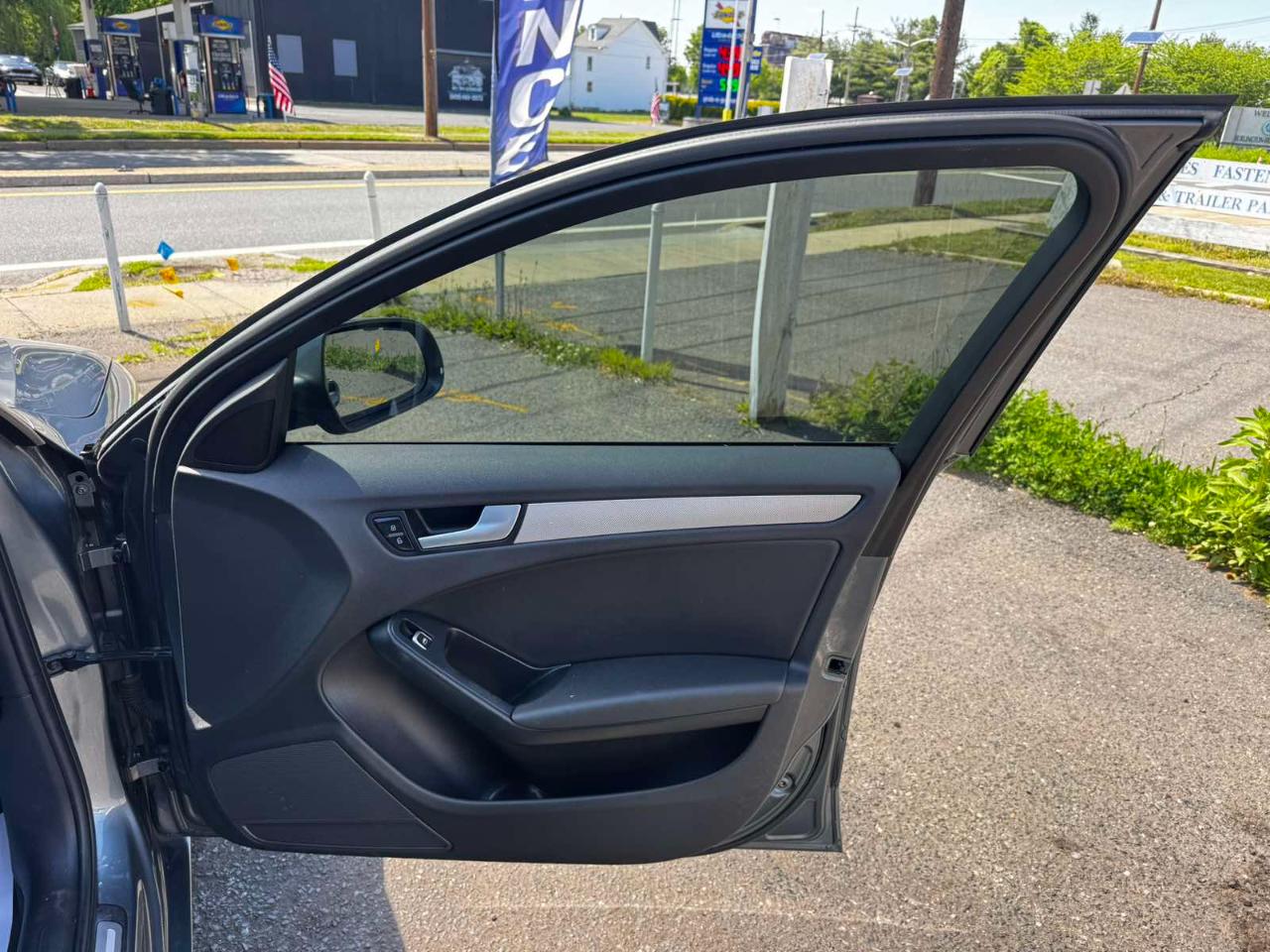 Audi A4 4dr Sdn Auto quattro 2.0T Premium 2013