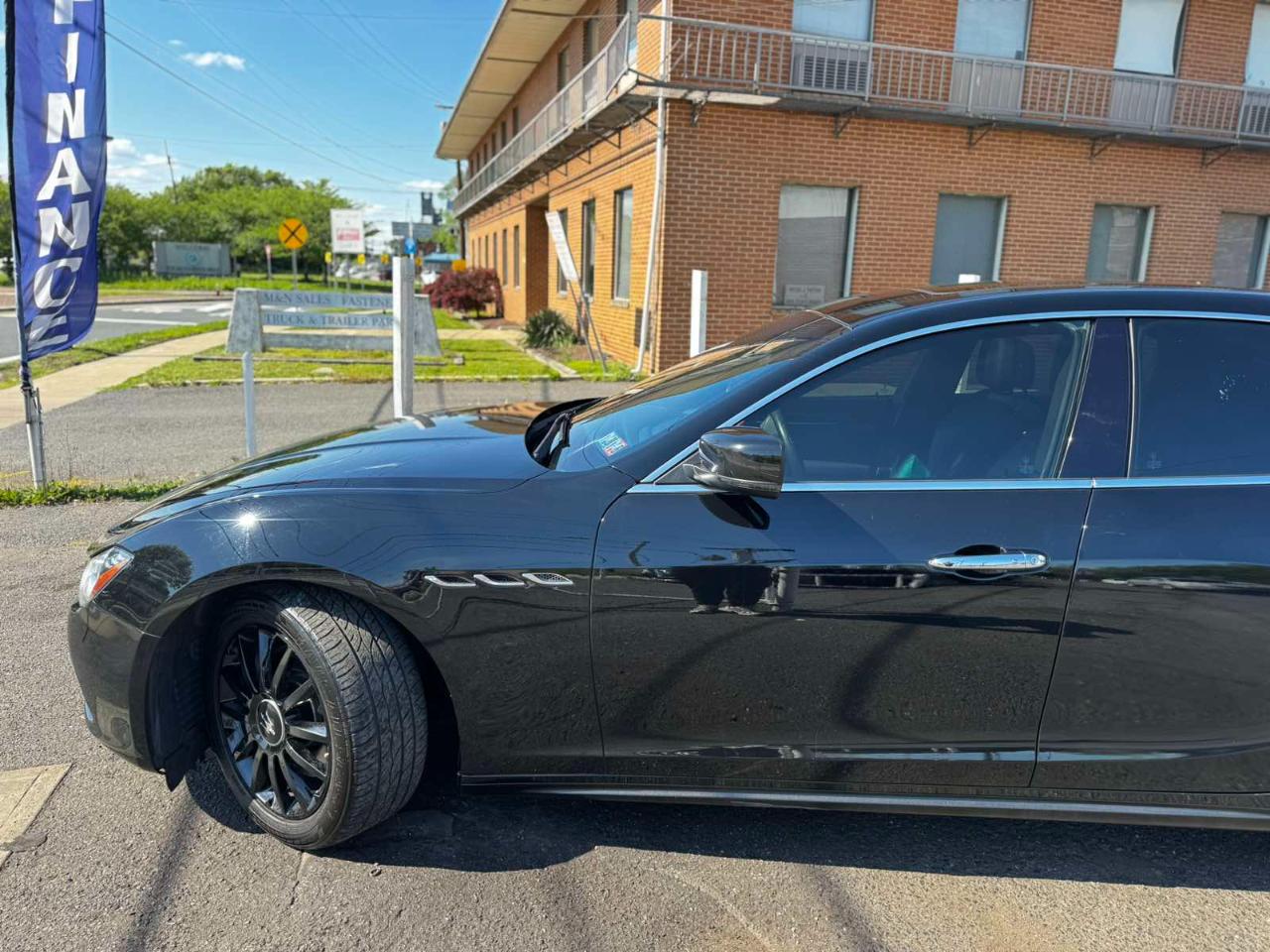 Maserati Ghibli 4dr Sdn 2014