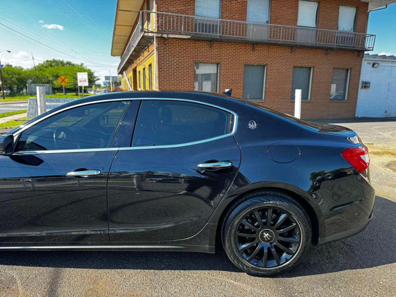 Maserati Ghibli 4dr Sdn 2014
