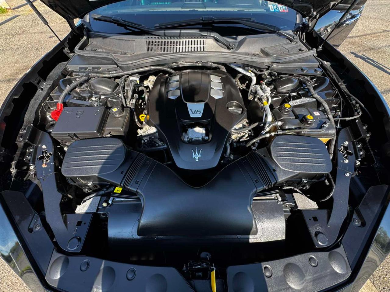 Maserati Ghibli 4dr Sdn 2014