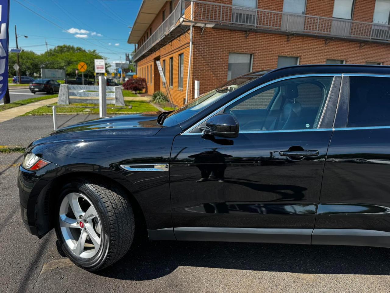 Jaguar F-Pace 25t Premium AWD 2019