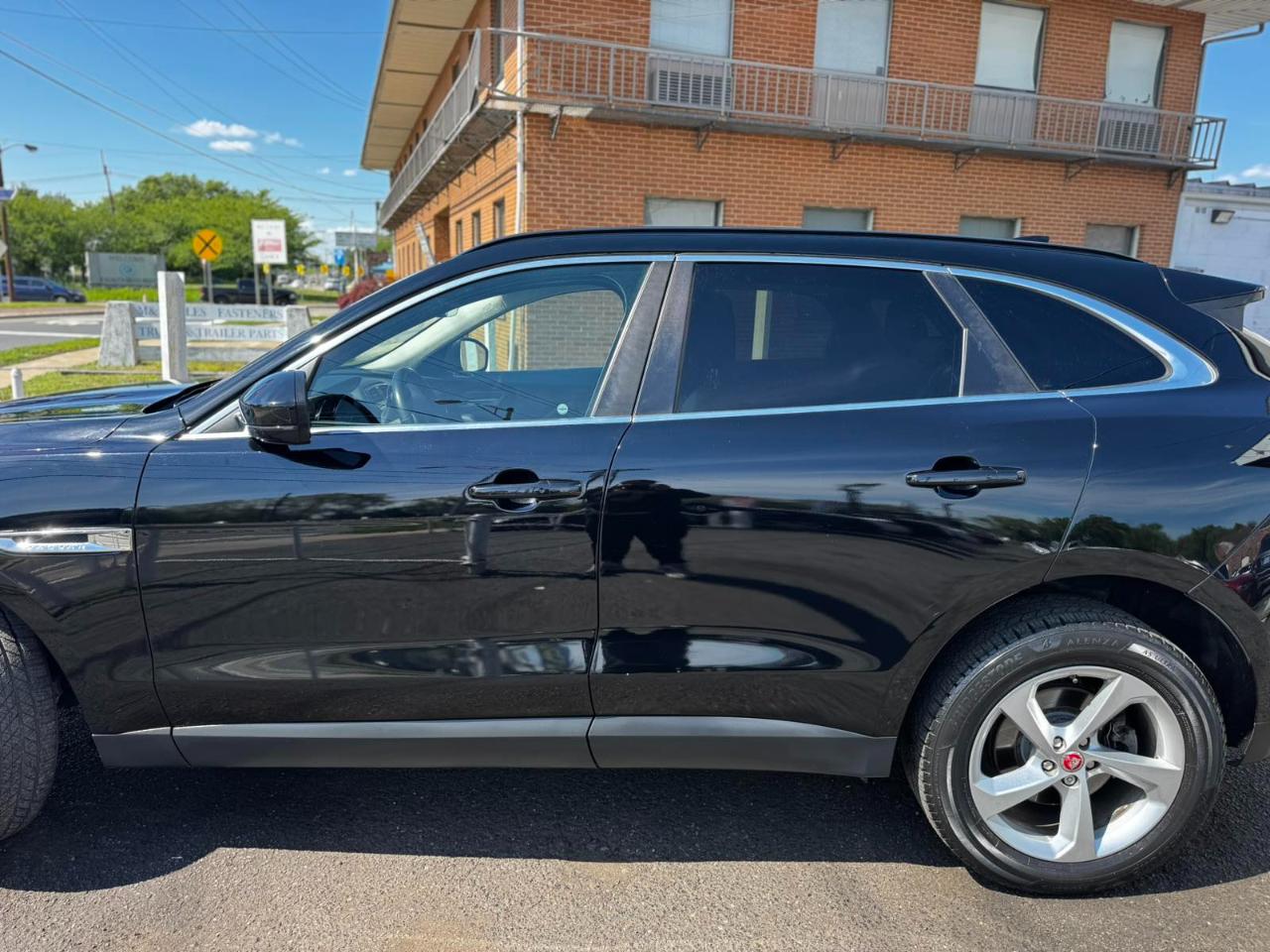 Jaguar F-Pace 25t Premium AWD 2019