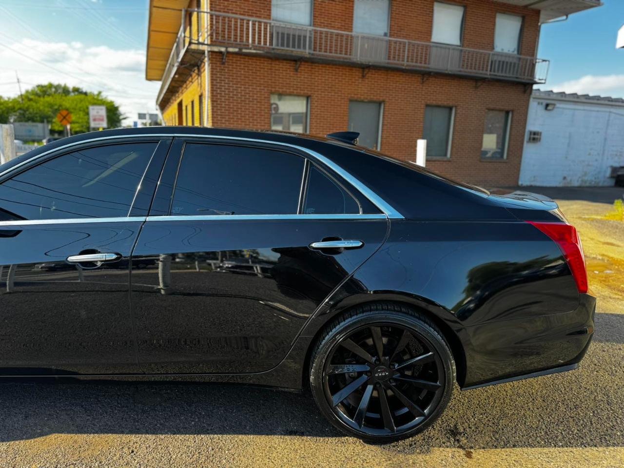Cadillac CTS Sedan 4dr Sdn 2.0L Turbo Luxury AWD 2018