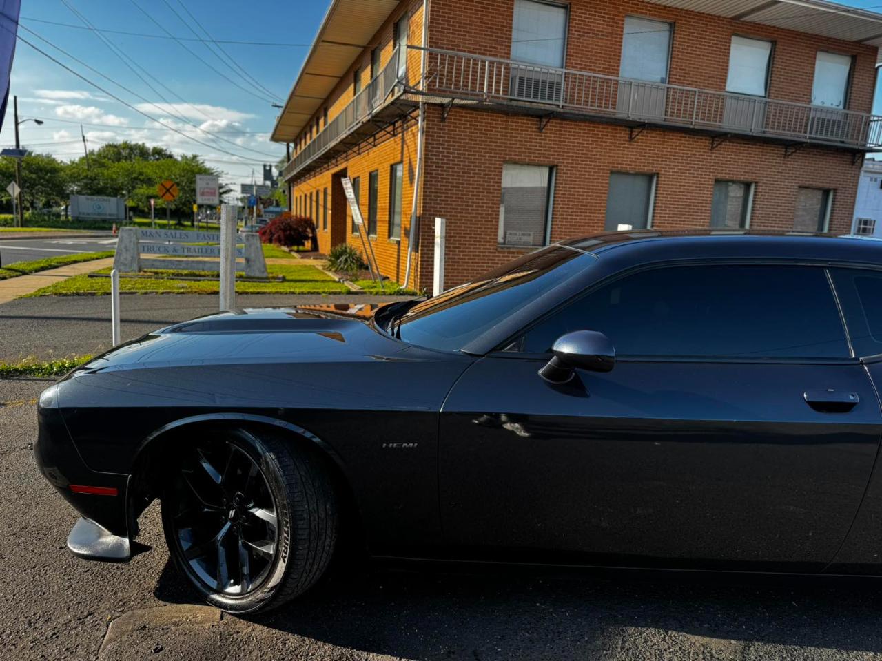 Dodge Challenger R/T RWD 2019