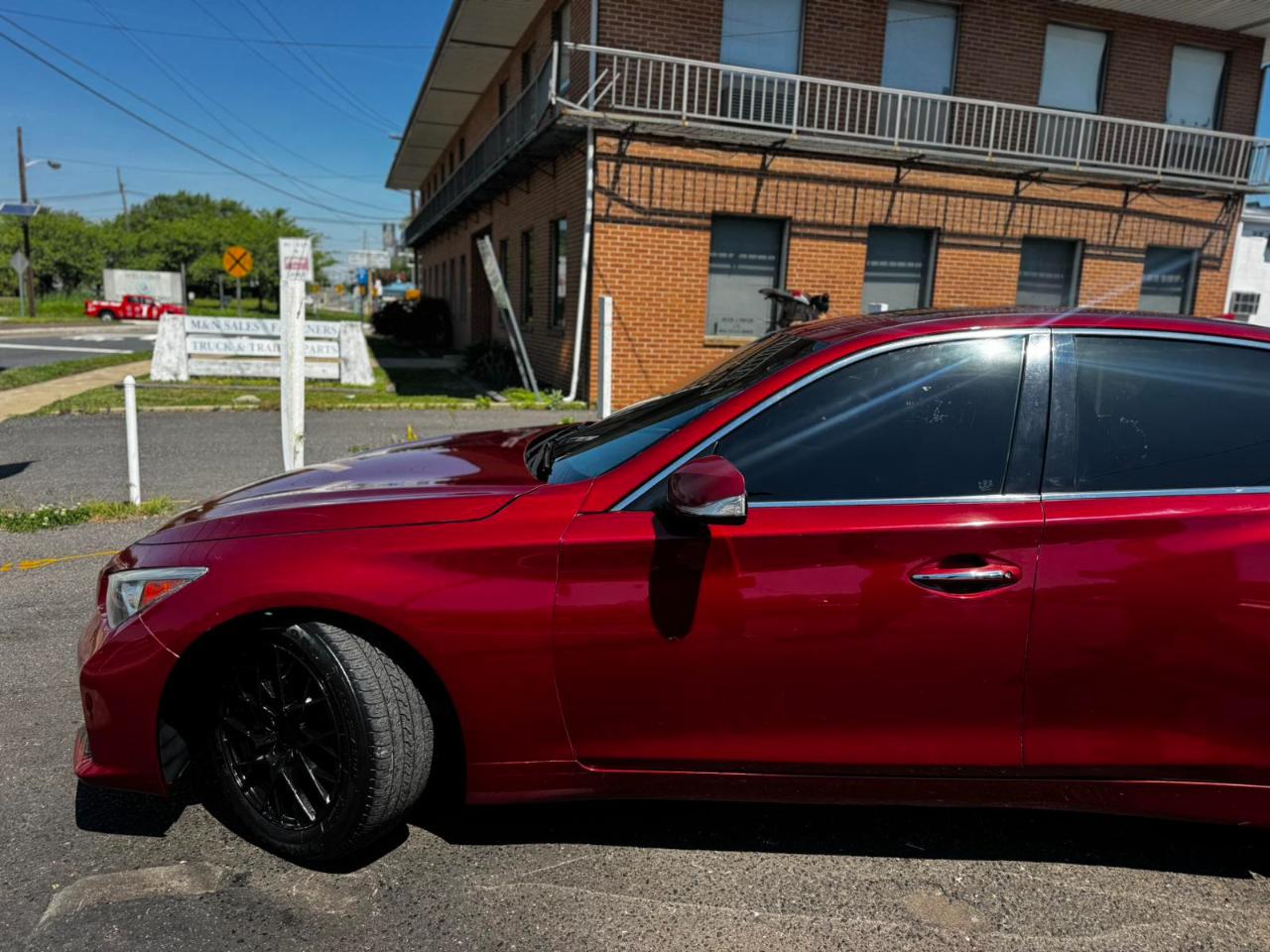 Infiniti Q50 4dr Sdn Premium RWD 2015