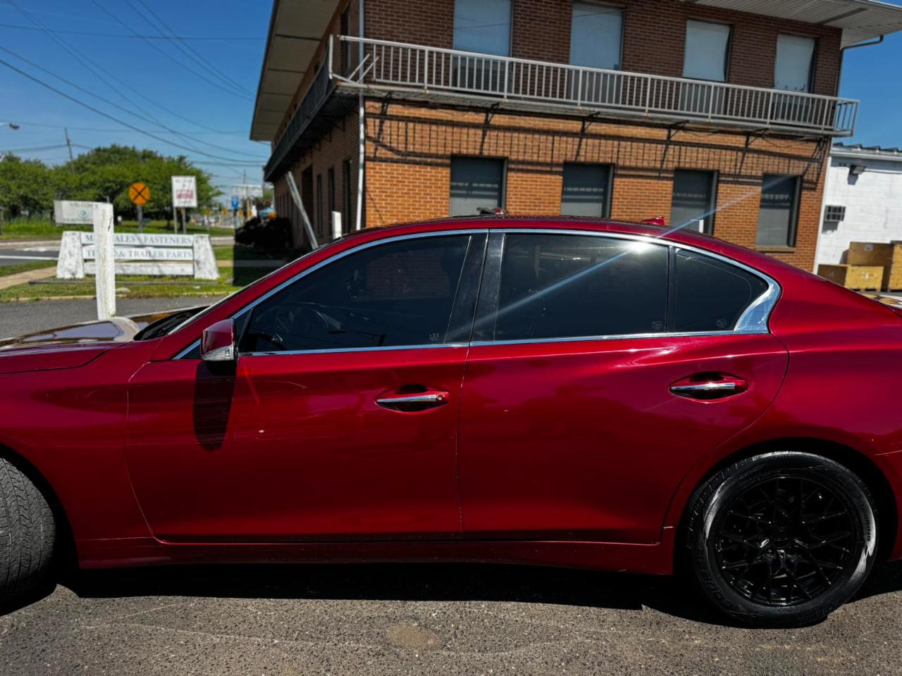 Infiniti Q50 4dr Sdn Premium RWD 2015