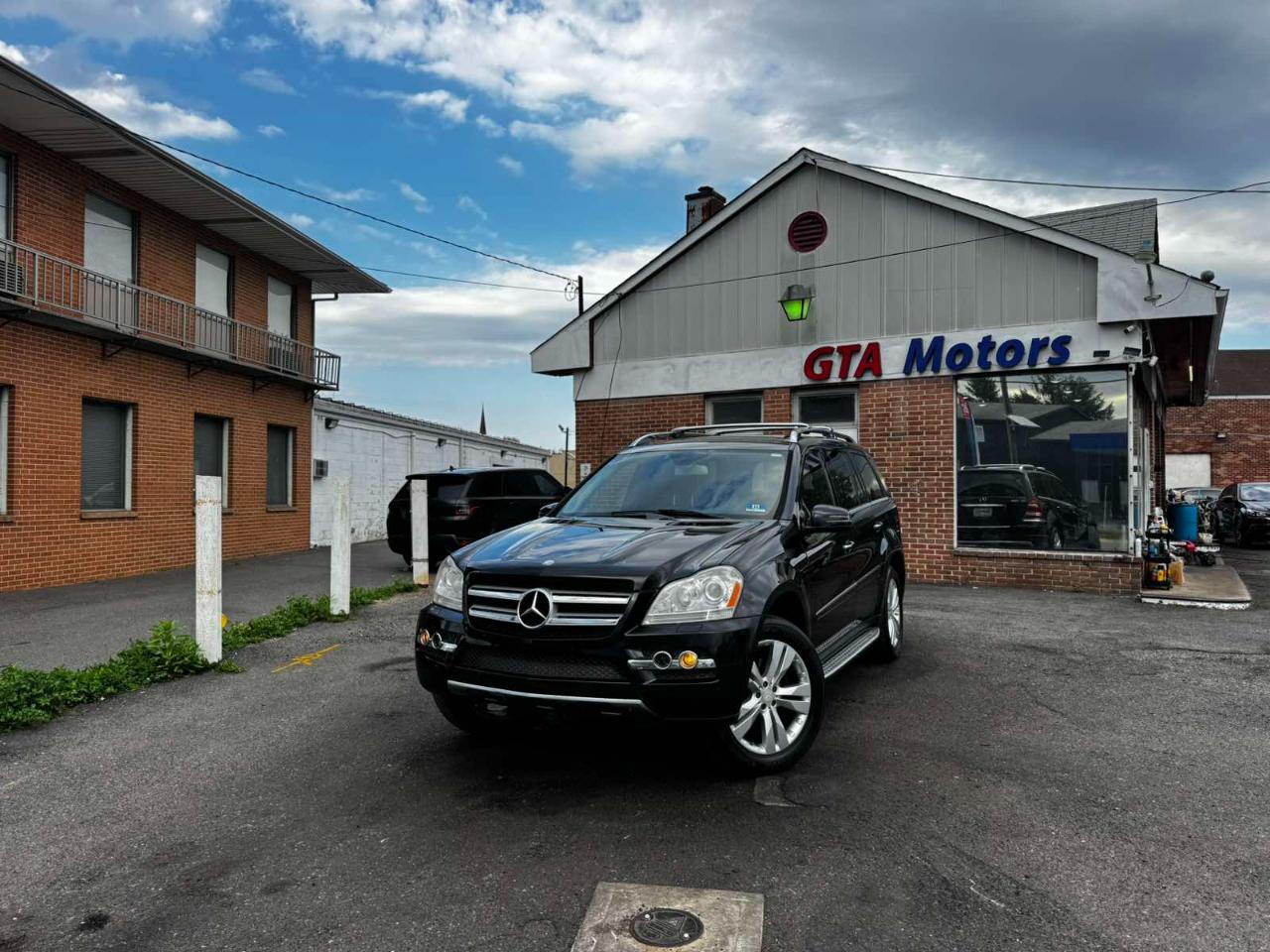 Mercedes-Benz GL-Class 4MATIC 4dr GL 450 2011