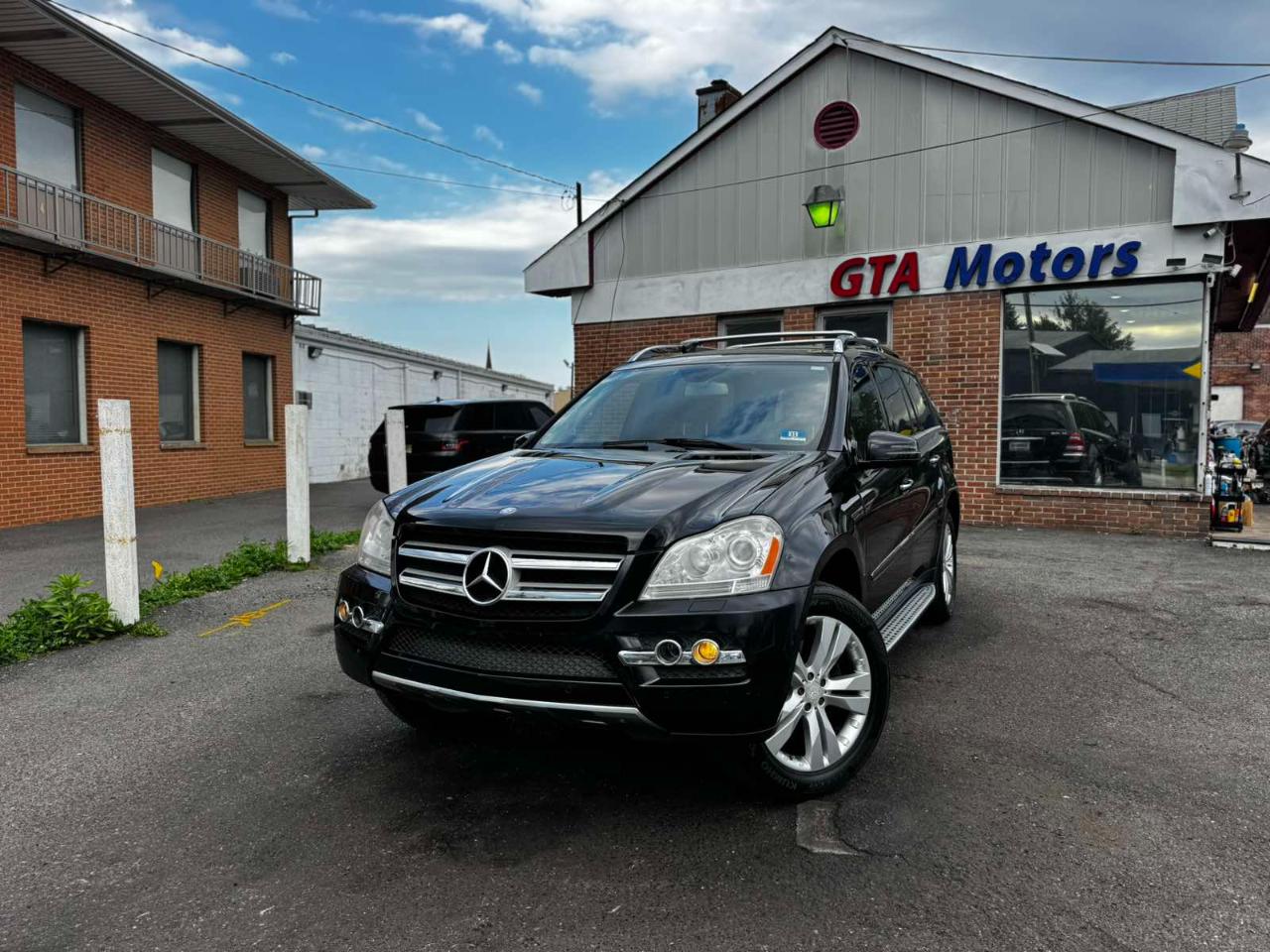 Mercedes-Benz GL-Class 4MATIC 4dr GL 450 2011