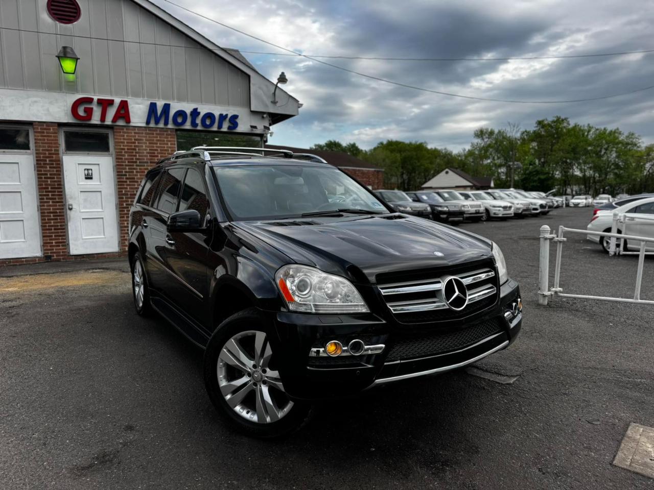 Mercedes-Benz GL-Class 4MATIC 4dr GL 450 2011